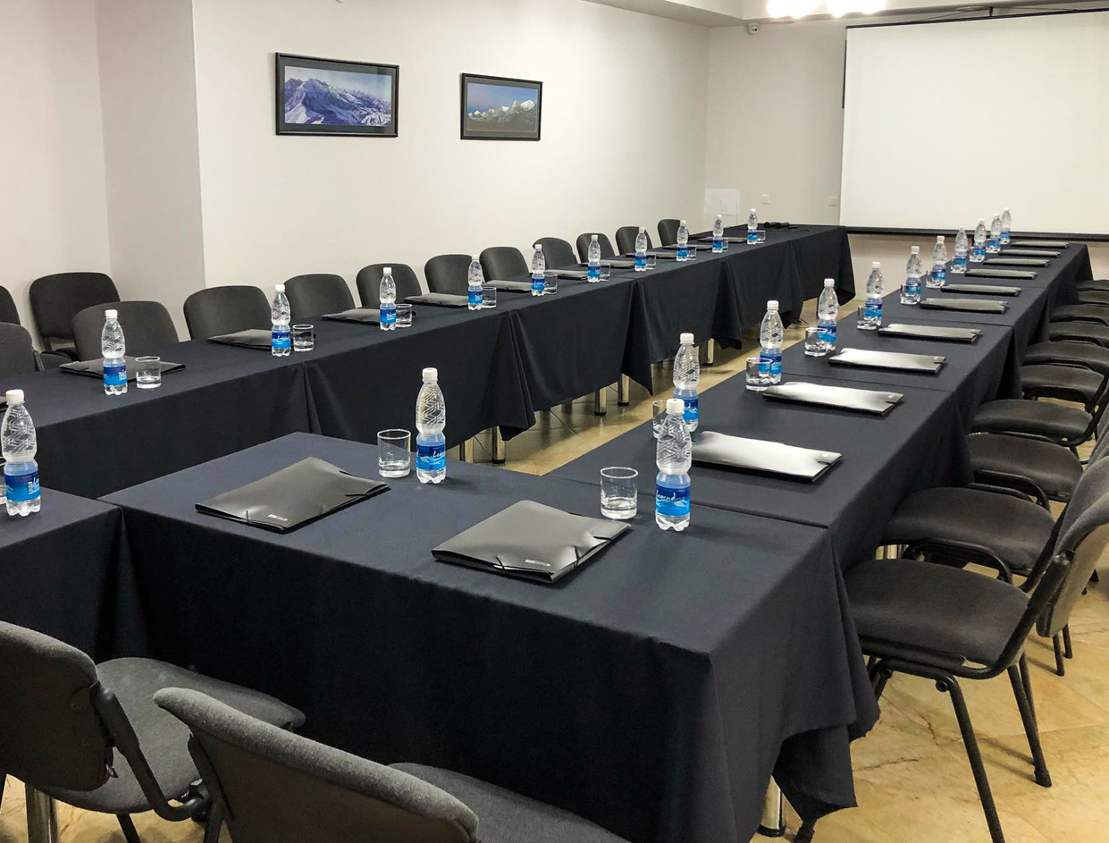 <span style="font-weight: bold;">Конференц зал</span>